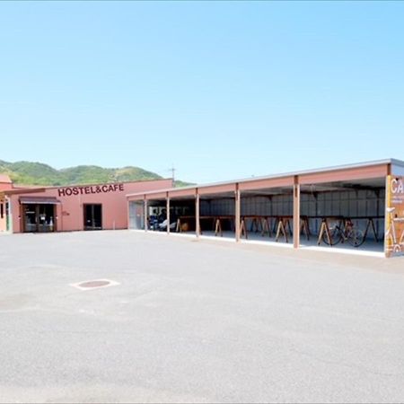 بيت شباب إكيدين سيكليست آند كافي شيمانامي Imabari Railway Station المظهر الخارجي الصورة