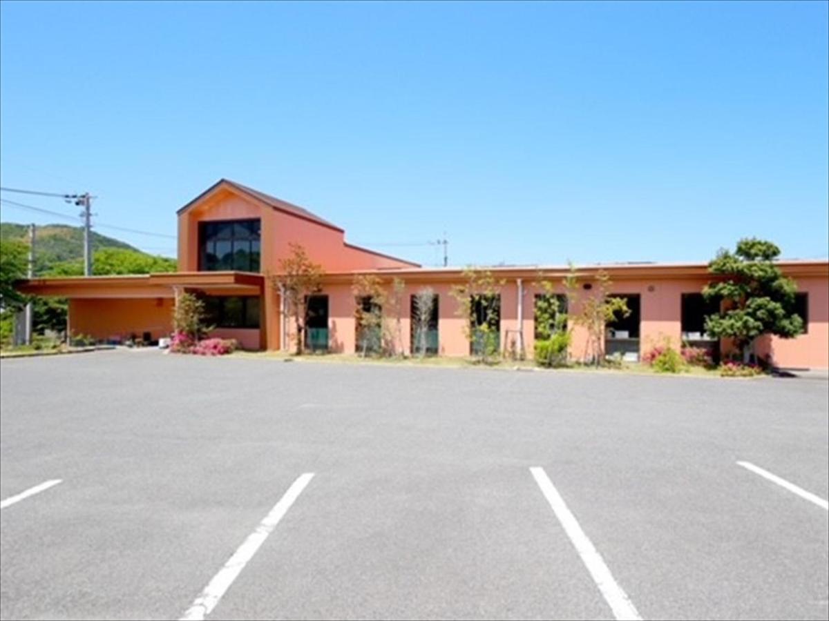 بيت شباب إكيدين سيكليست آند كافي شيمانامي Imabari Railway Station المظهر الخارجي الصورة